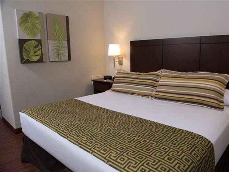 Guaparo Inn วาเลนเซีย ภายนอก รูปภาพ